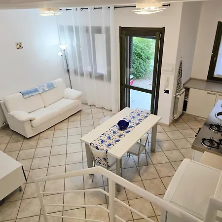 La Casa Nel Borgo Tatil Evi