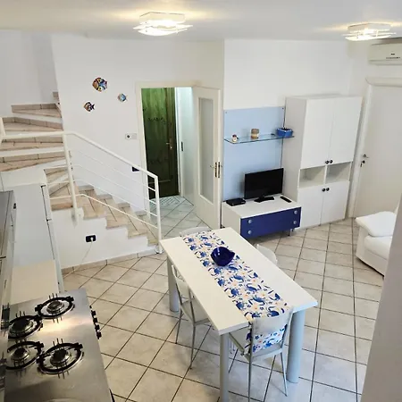 La Casa Nel Borgo Tatil Evi
